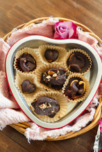 Load image into Gallery viewer, Mother’s Day Dessert Boxes